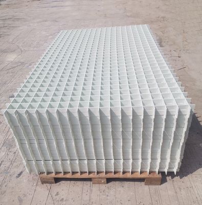 Glatte Oberfläche FRP-Deckengitter Glasfasergehängtes Deckengitter 80mm 100mm Mesh