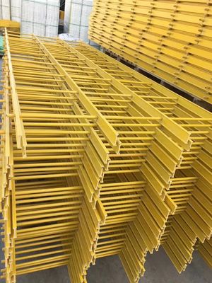 Zusammengestellte Farben Super glatte Oberfläche Hochfestigkeit FRP Pultrusion I Form Balkenprofile