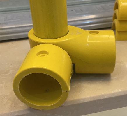 Gelbe GRP-Handrail-Fittings Ellbogen-Tee-Kreuzwinkel-Rohrverbindung für das Handrailsystem