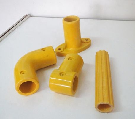 Gelbe GRP-Handrail-Fittings Ellbogen-Tee-Kreuzwinkel-Rohrverbindung für das Handrailsystem