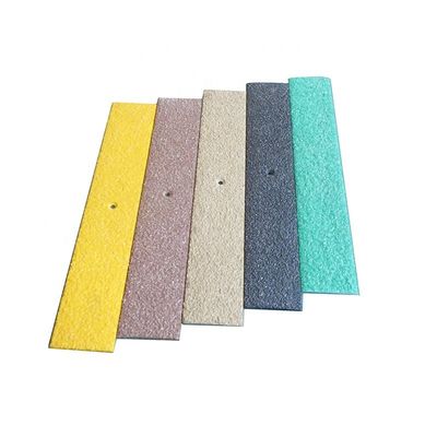 Höhere Festigkeit, geringes Gewicht, rutschfeste FRP-Pultrusionsstreifen 50 mm Breite für Werkstätten
