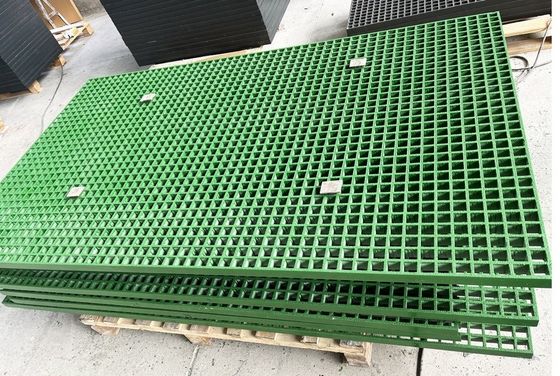 Hochfeste geformte Glasfasergitter 38x38mm isolierte GRP Frp-Gitter für Marine
