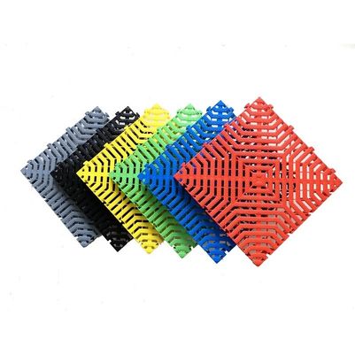 40x40x3.0cm Dicke PP-Plastik-Verriegelungsmatten für Innenwagenwasch-Garage-Bodenbeläge