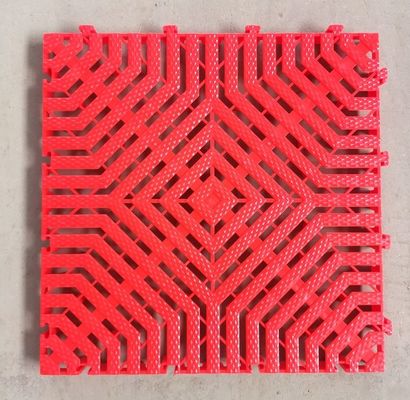 40x40x3.0cm Dicke PP-Plastik-Verriegelungsmatten für Innenwagenwasch-Garage-Bodenbeläge