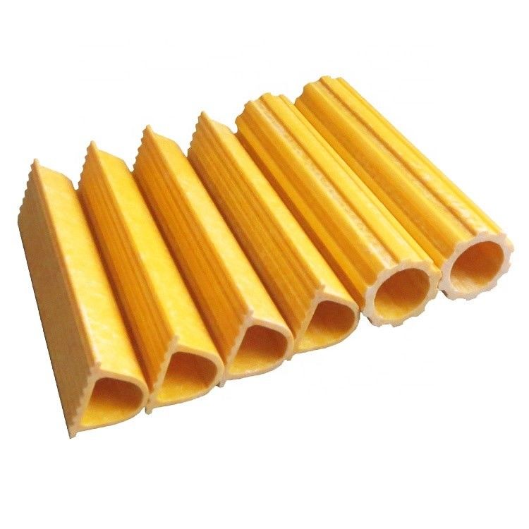 Maßgeschneiderte Farben Hohe Ladekapazität Getriebe und D-Typ FRP Pultruded Tube Ideal für FRP Schritt Leiter Stufen